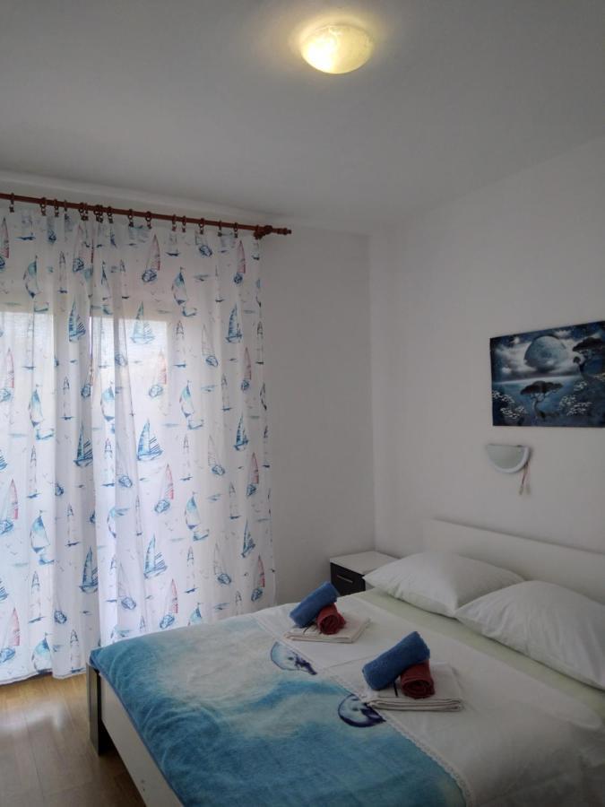 Apartments "Sun-Sea" Лопар Екстер'єр фото